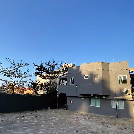 Residencial Melfi 3 Ap 6 Apartment Bombinhas Bagian luar foto