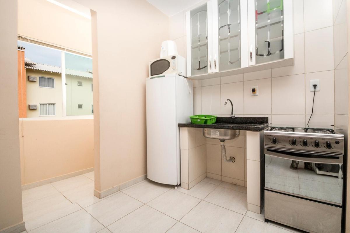 Residencial Melfi 3 Ap 6 Apartment Bombinhas Bagian luar foto